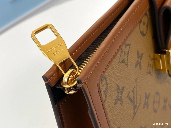 WIS LOUIS VUITTON CHANELUTCH 1202